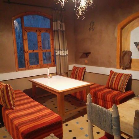 Riad Pizzeria Marhaba Akhendachou n'Ait Ouffi Экстерьер фото