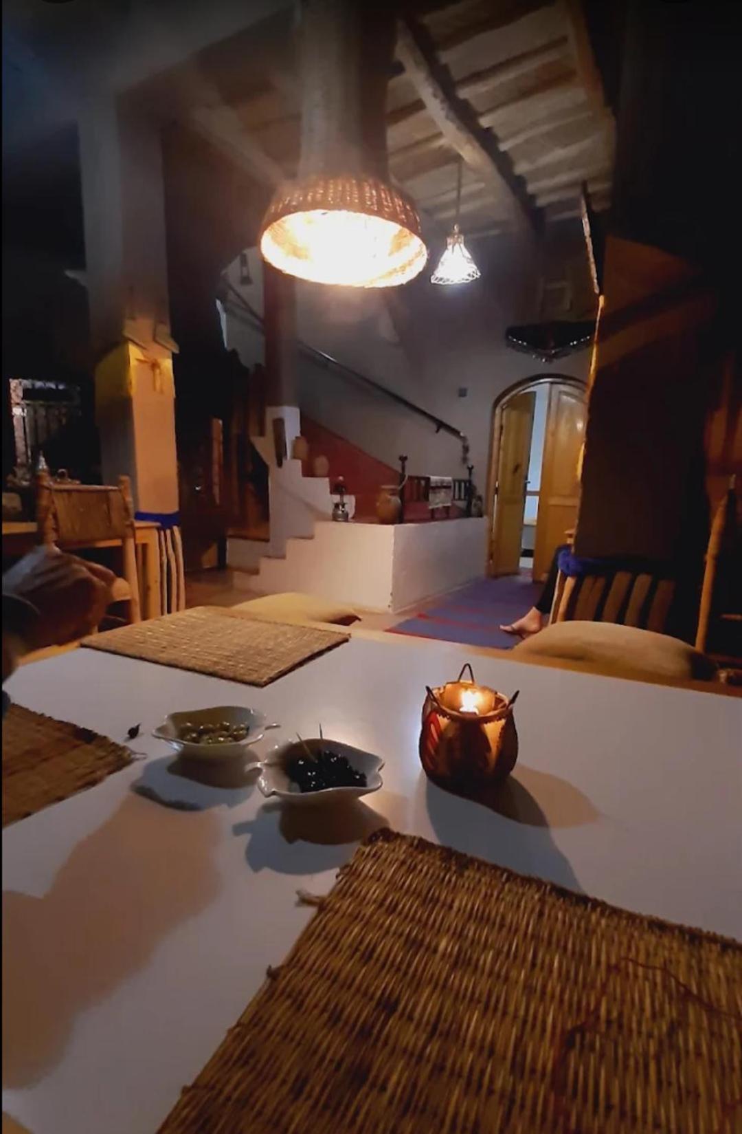 Riad Pizzeria Marhaba Akhendachou n'Ait Ouffi Экстерьер фото