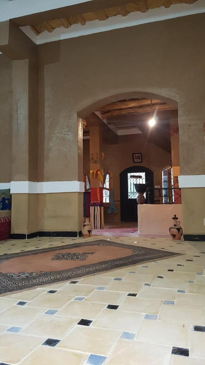Riad Pizzeria Marhaba Akhendachou n'Ait Ouffi Экстерьер фото